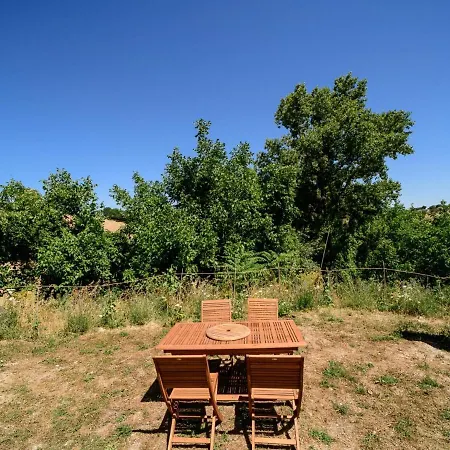 Apartman Lovely In With Garden *
